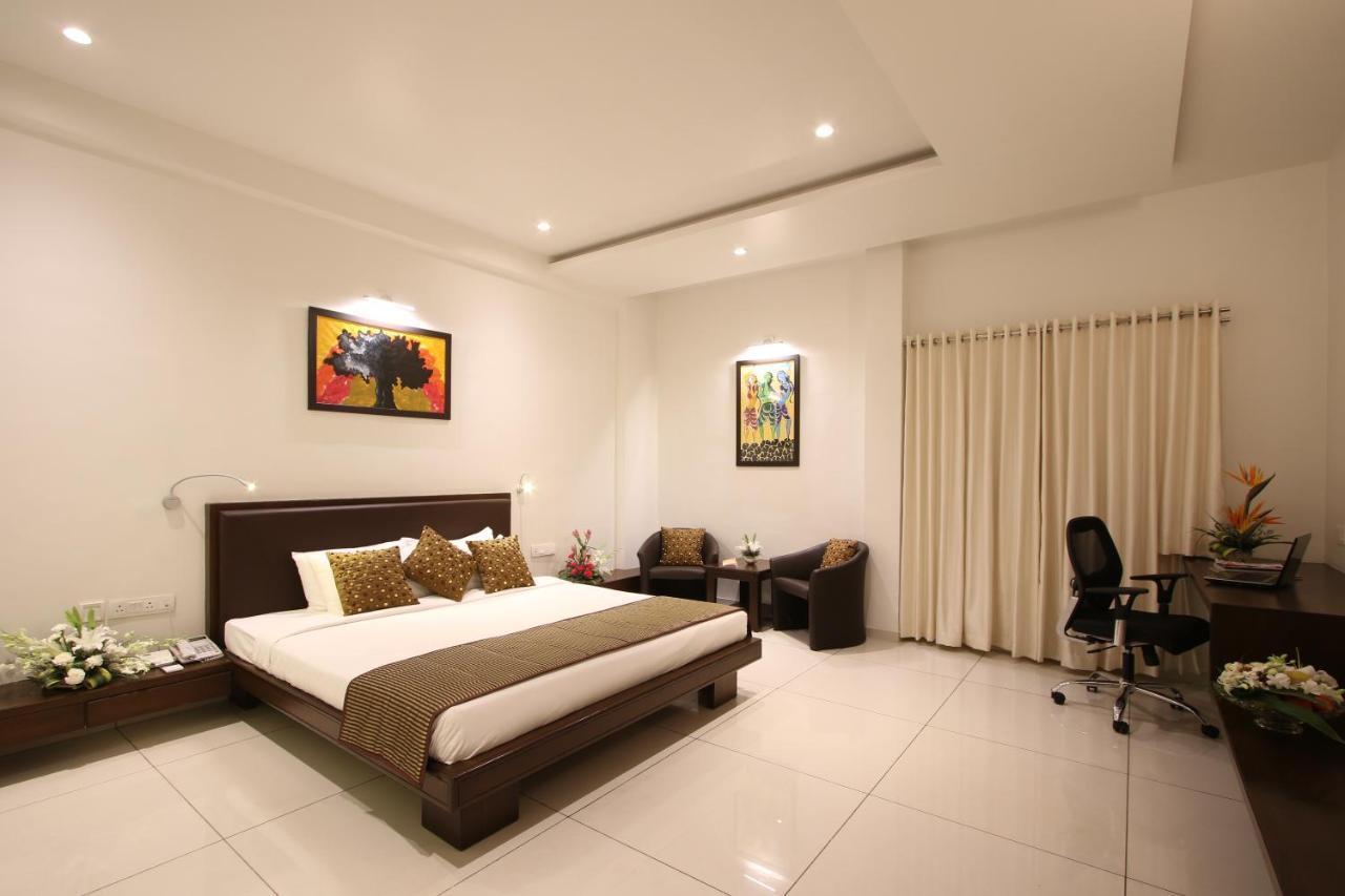 Prakruti Resort فَدودارا المظهر الخارجي الصورة